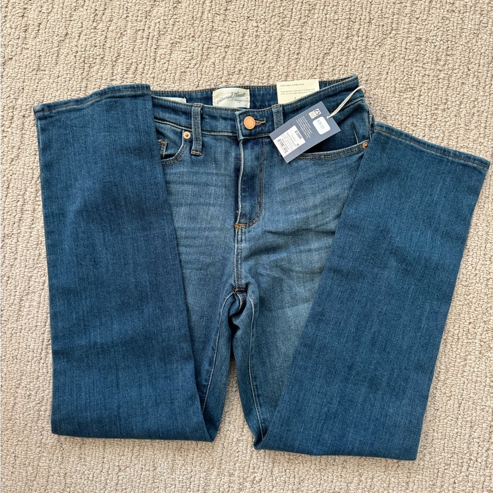 New With Tags! Universal Thread High-Rise Slim Straight size 26/2.